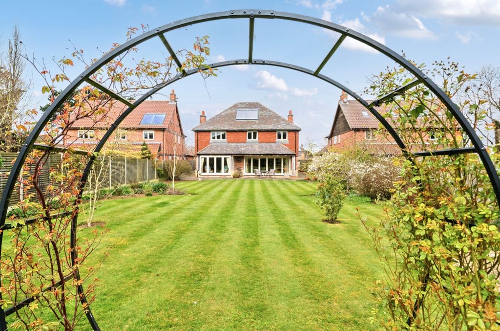 Property photo 3 of 26 1436706-3-69cc4415A9cc4