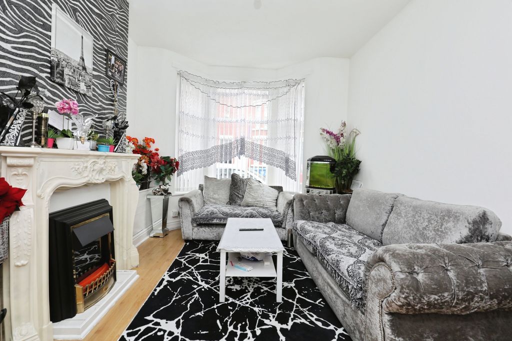 Property photo 2 of 15