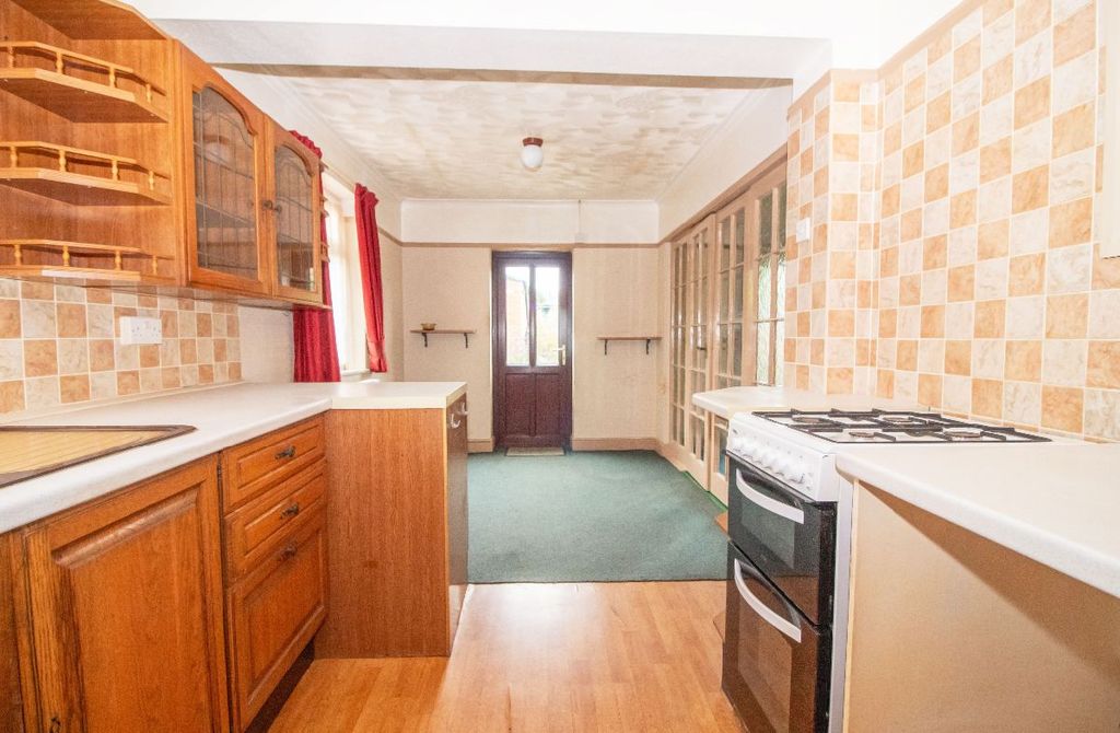 Property photo 2 of 23