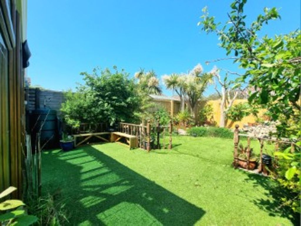 3 bed link detached house for saleMaes Talcen, Brackla CF31 photo 4