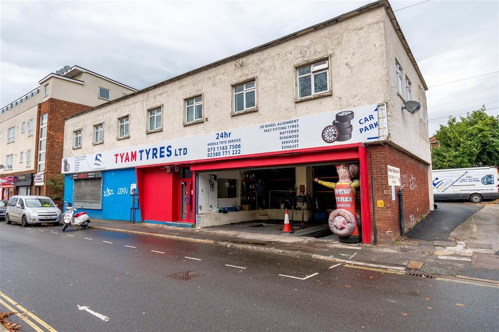 Property photo 1 of 8 Main Picture