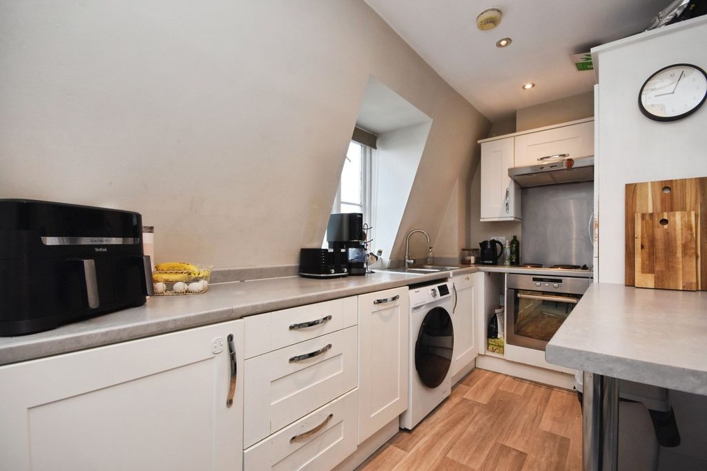 Property photo 2 of 15 Kitchen