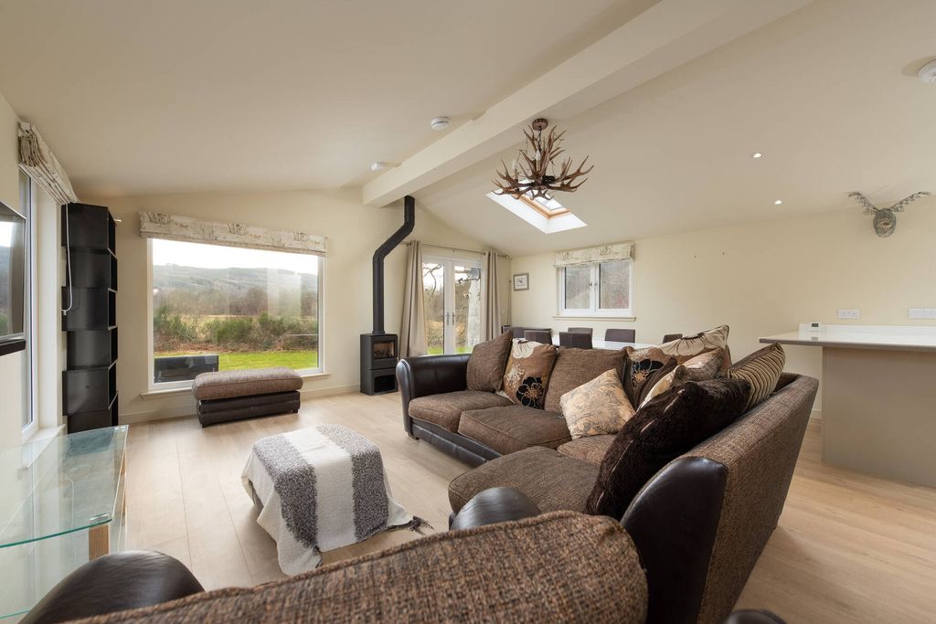 Additional image 5 of 3 bed chalet for sale28 Balloch Park, Aberfeldy PH15