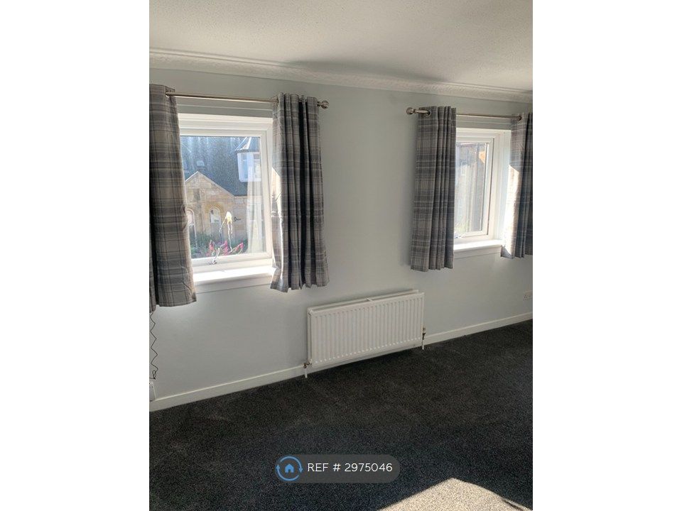 Property photo 1 of 32
