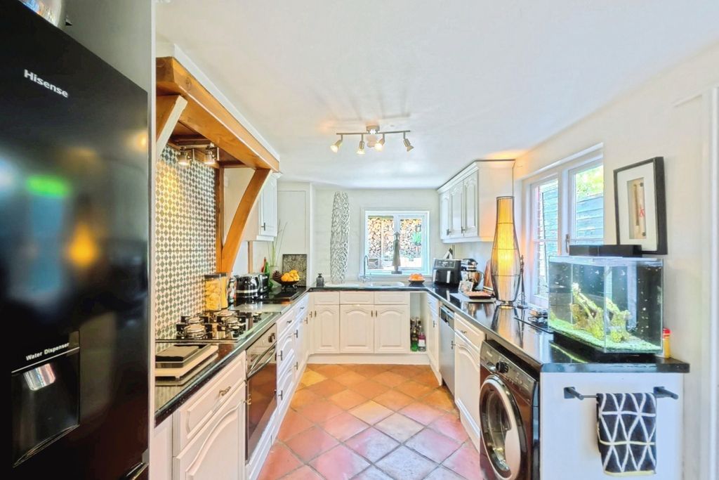 Property photo 3 of 20 Pbox-Img.Jpg