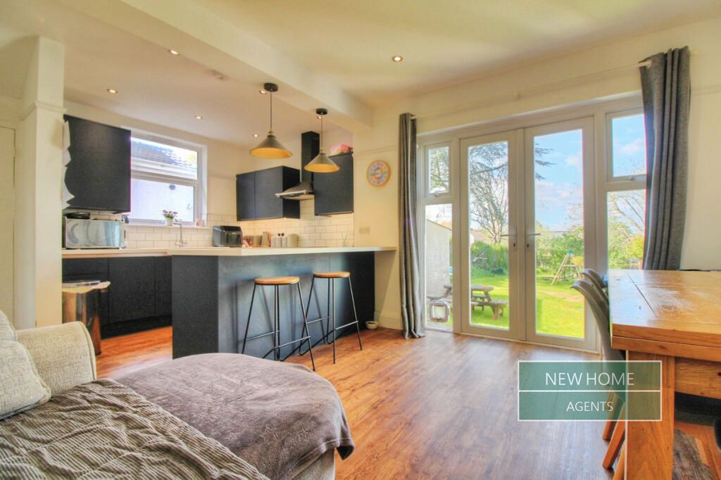 Property photo 2 of 22 Photo 4