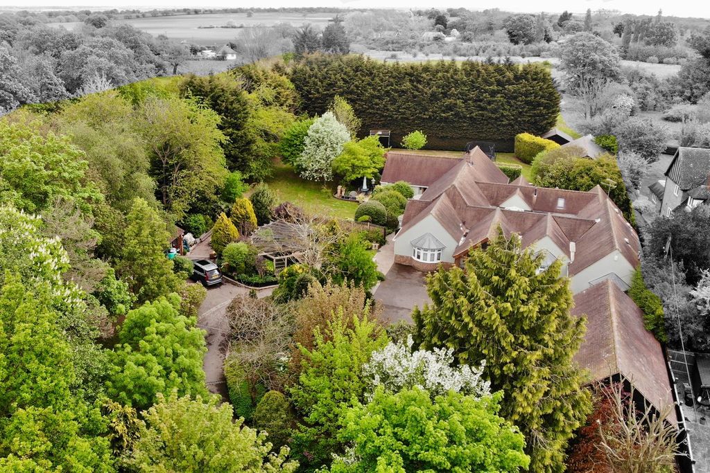 Property photo 1 of 33