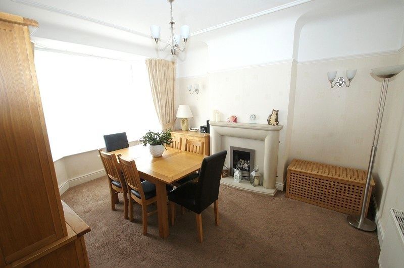 Property photo 3 of 20 Dining Room