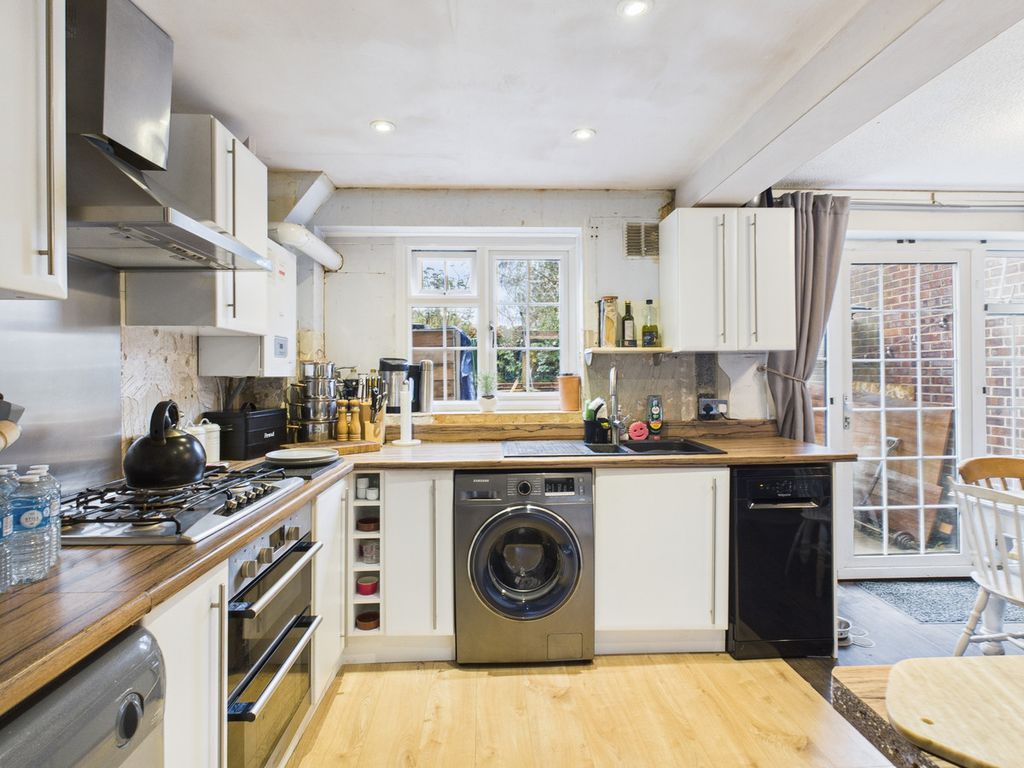 Property photo 3 of 11