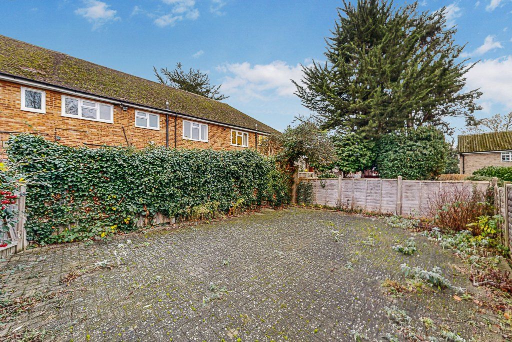 Property photo 2 of 12 Picture No. 16