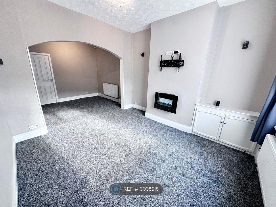 Property photo 1 of 28