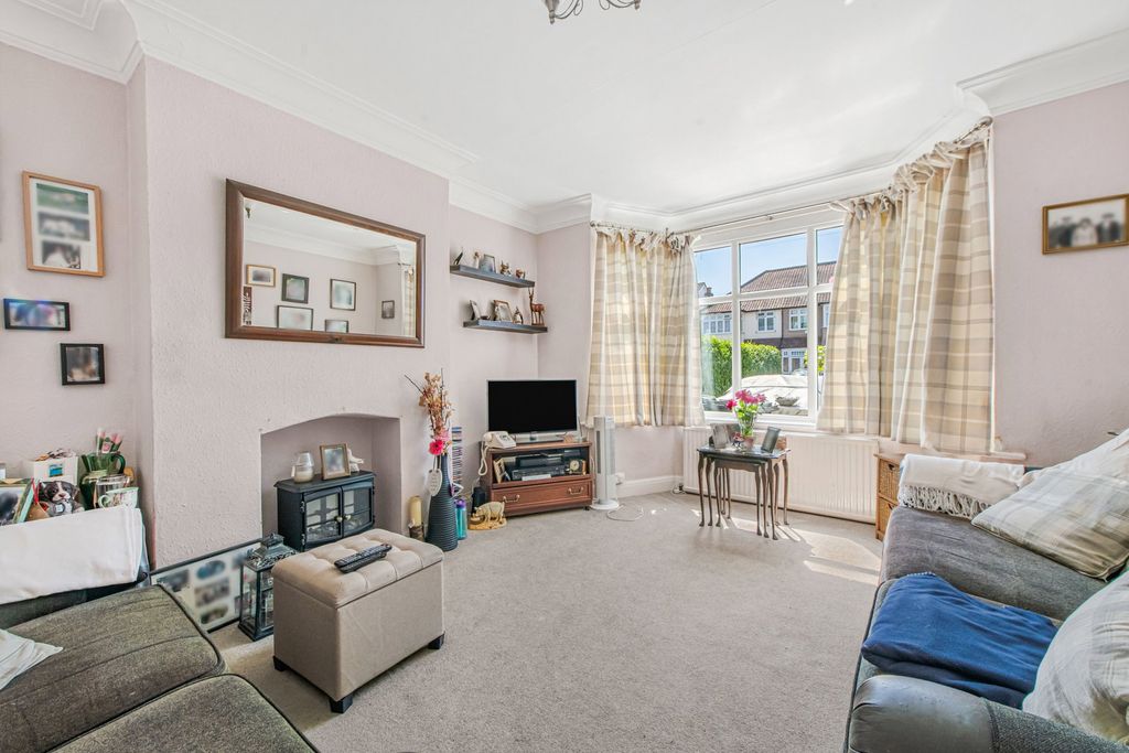 Property photo 3 of 15