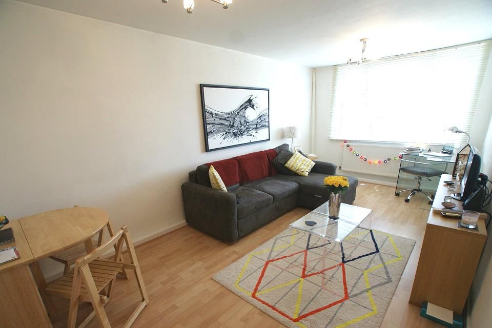 Property photo 1 of 10 2 Kingsdown Court Rec.Jpg