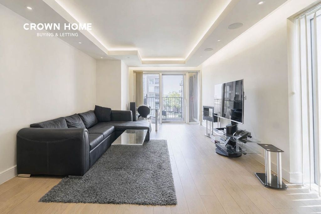 Property photo 3 of 10