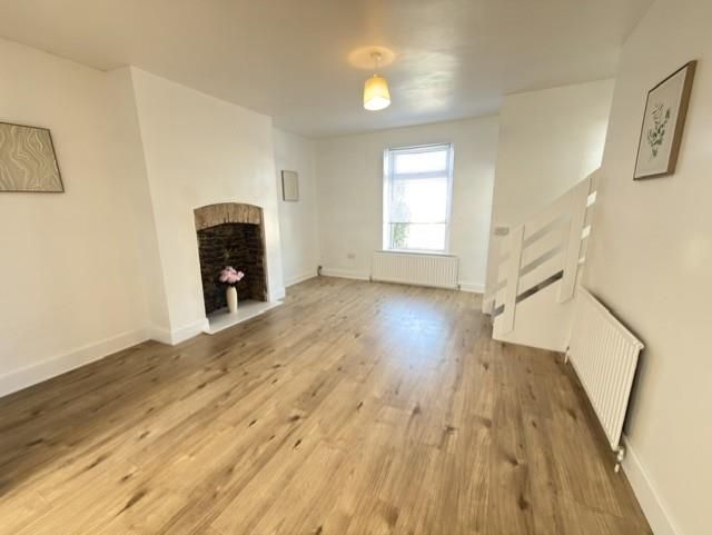 Property photo 2 of 10 6.Jpg