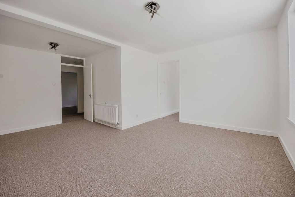 Property photo 2 of 18 Pbox-Img.Jpg