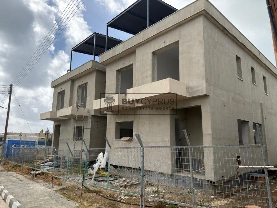 Property photo 2 of 22