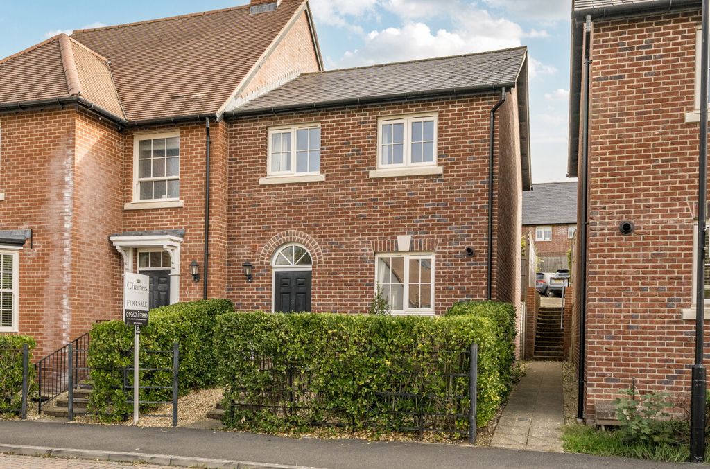 Property photo 1 of 13 1364400-2-68E4F88...