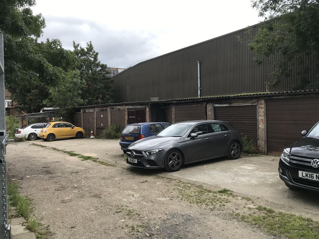 Property photo 3 of 7 Img_2036.Jpg