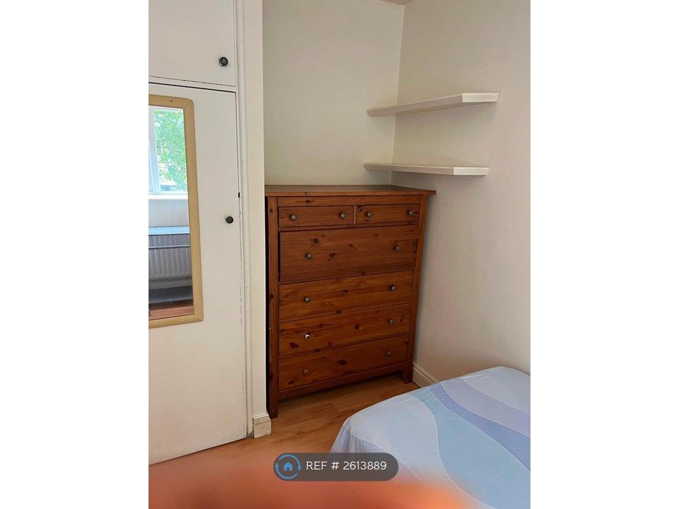 Property photo 2 of 11 Bedroom 2