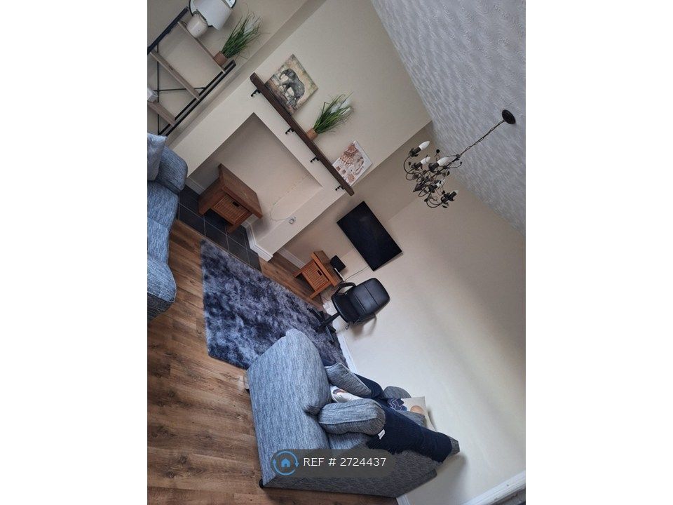 Property photo 2 of 10 Lounge