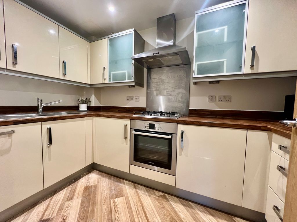 Property photo 2 of 9 Kitch