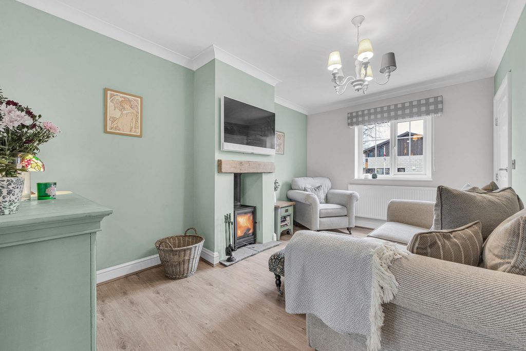 Property photo 2 of 21