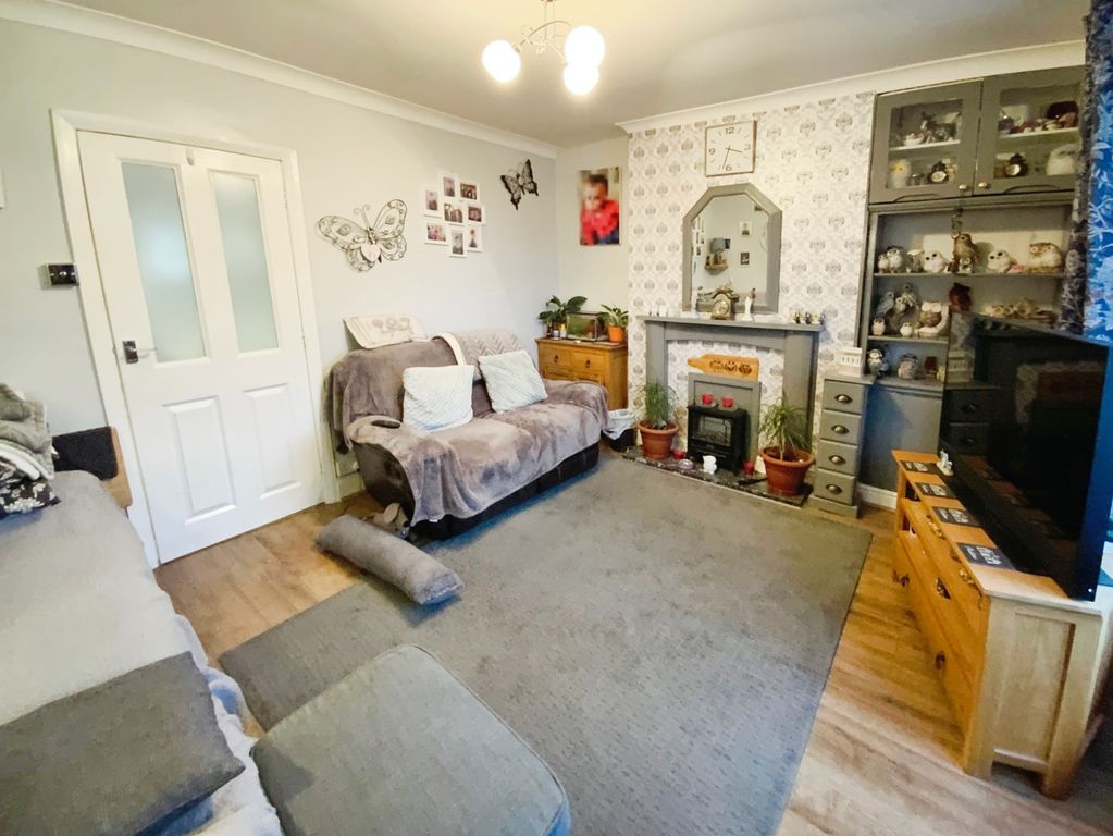 Property photo 2 of 16 Img_1028