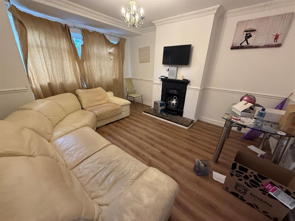 Property photo 2 of 6 3.Jpg