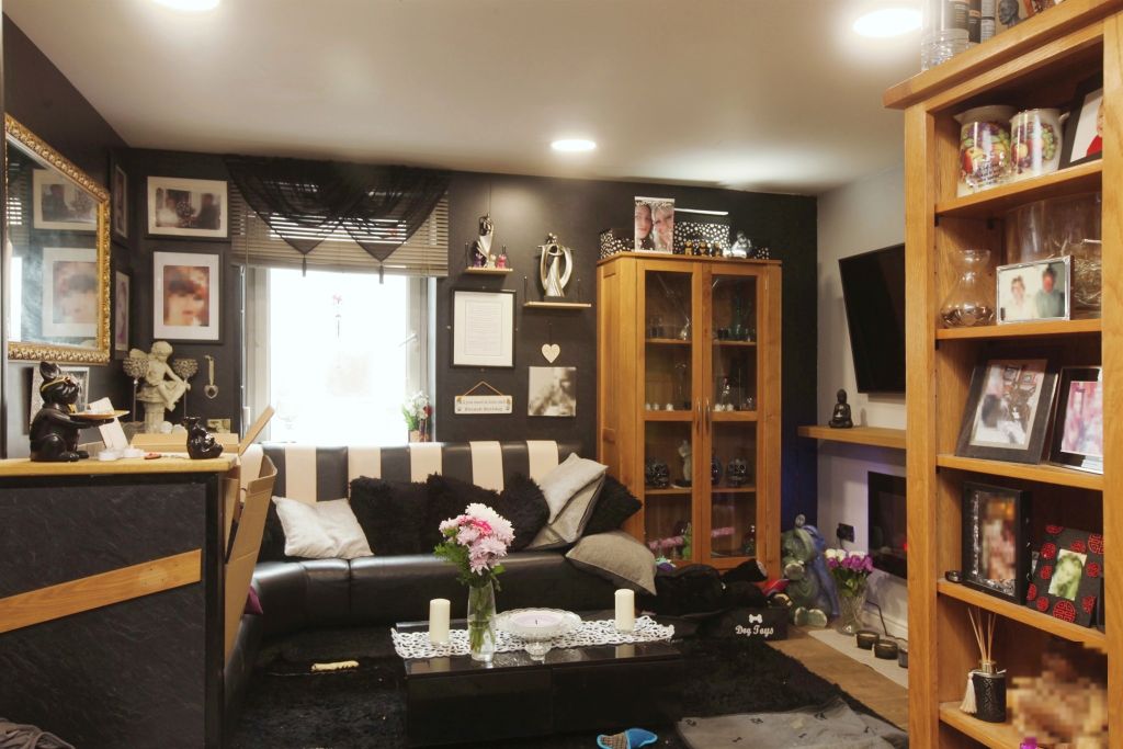 Property photo 2 of 17
