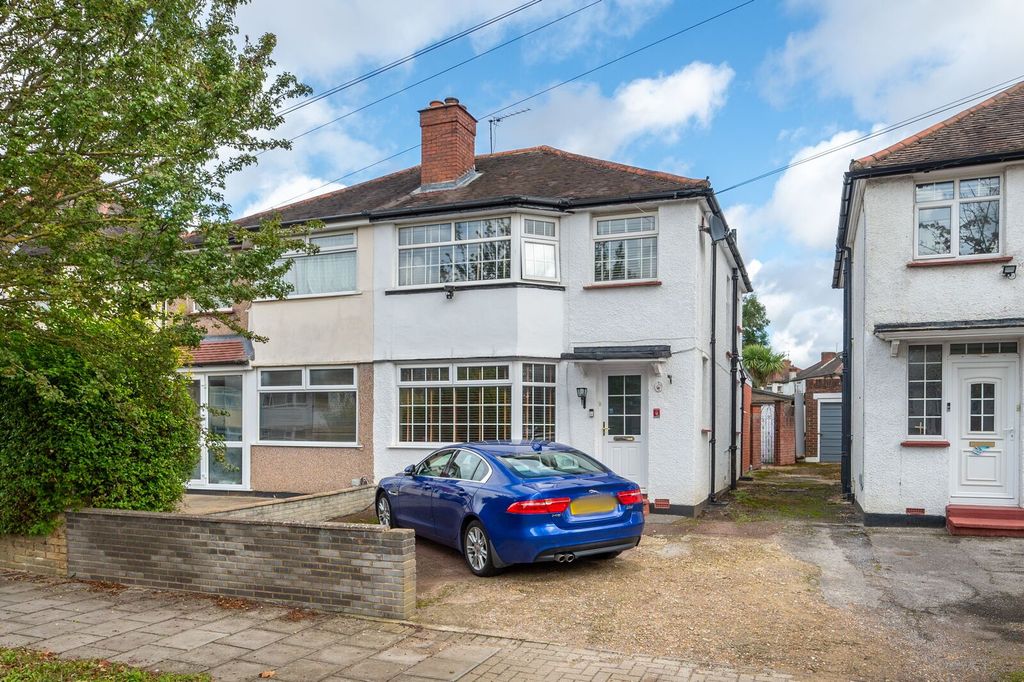 Property photo 2 of 13