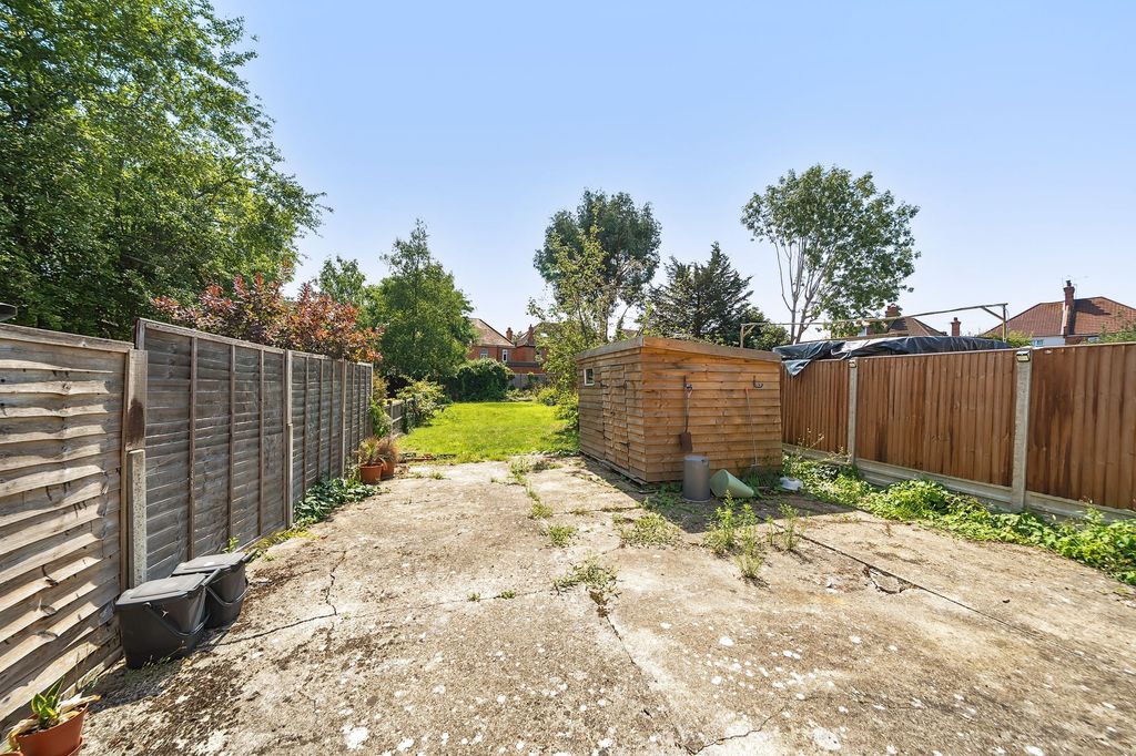 Property photo 3 of 20