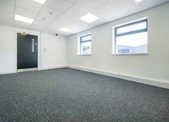 Property photo 3 of 5 Unit 3, Bicester Road Industrial Estate