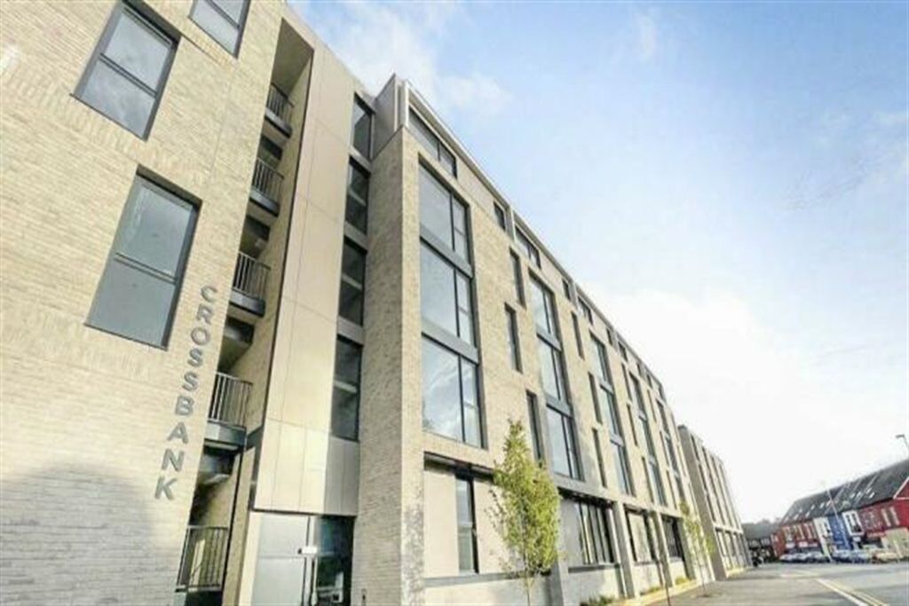 Property photo 1 of 11 (Main)