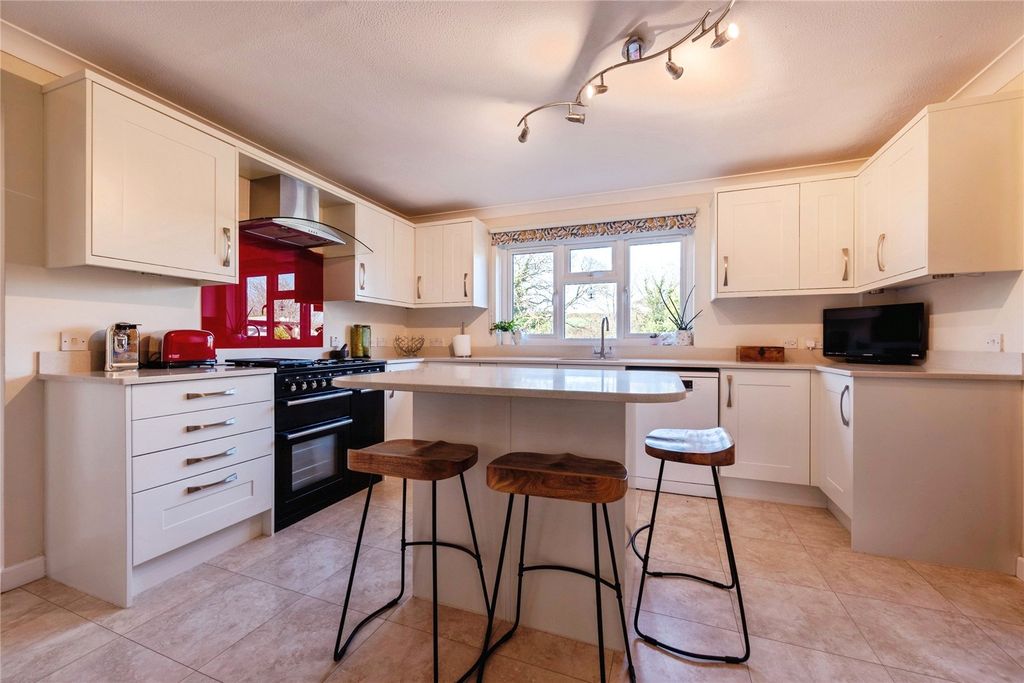 Property photo 3 of 24 Picture No. 07