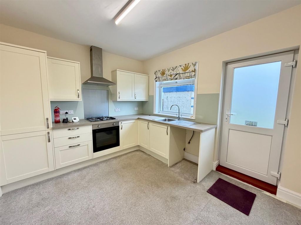 Property photo 3 of 6 3.Jpg