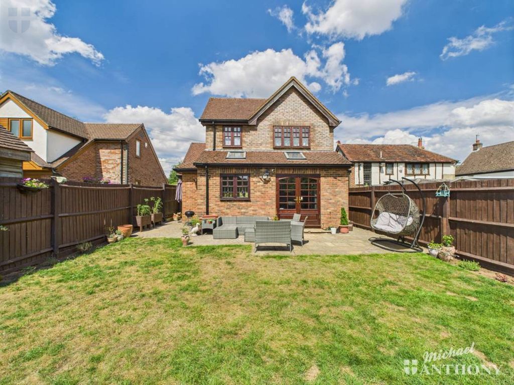 Property photo 3 of 21 Cam02773G0-Pr0326-Still010-Thumbnail-H750-70
