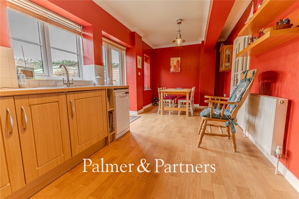 Property photo 3 of 19 Picture No. 18