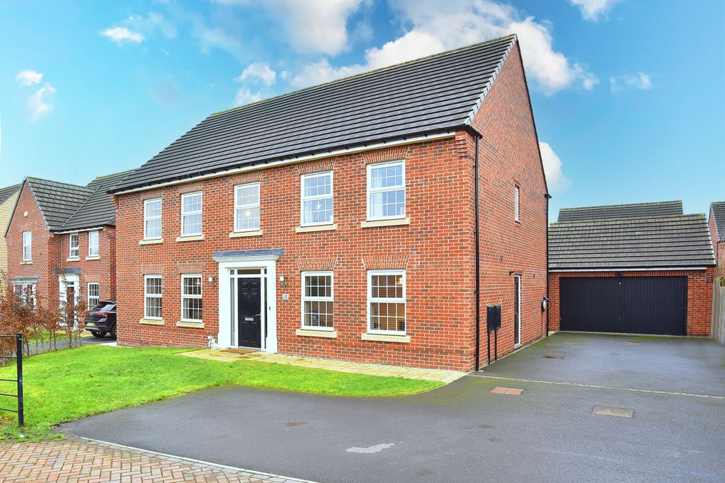 Property photo 1 of 27