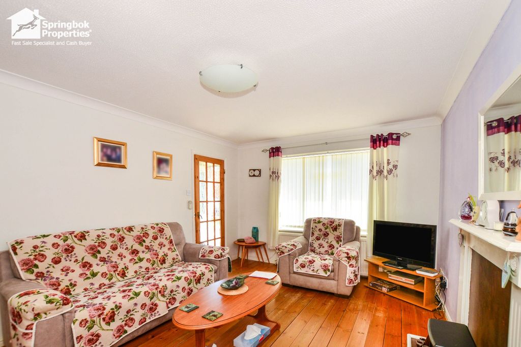 Property photo 2 of 9 Image 2