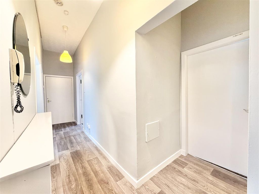 3 bed flat for saleWoodside Walk, Hamilton ML3 photo 2