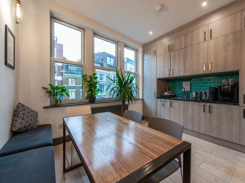 Property photo 2 of 5 82 Rs .Png