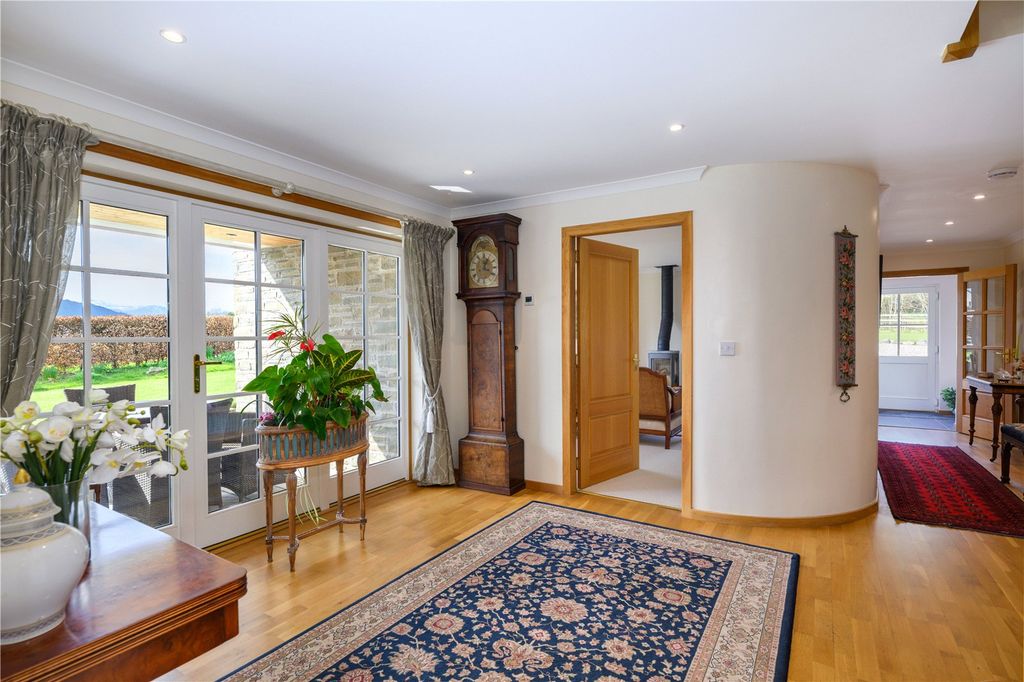 Property photo 3 of 26 Reception Hall