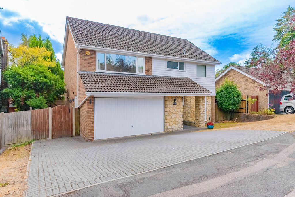 Property photo 1 of 35