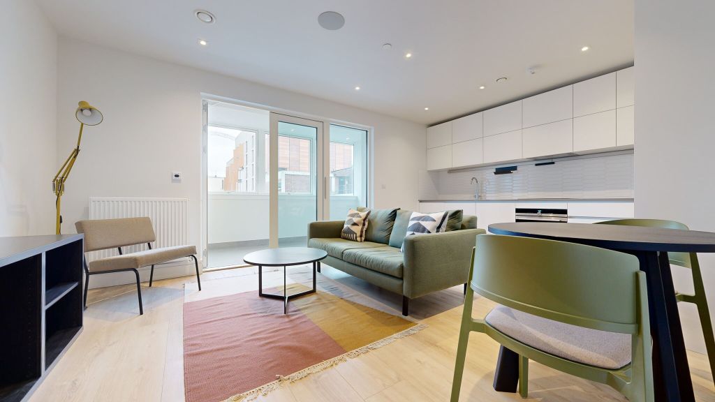 Property photo 1 of 25 Living Room