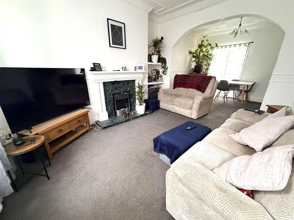 Property photo 2 of 8 656947174_3114257985433616_5367018629420566107_N.J