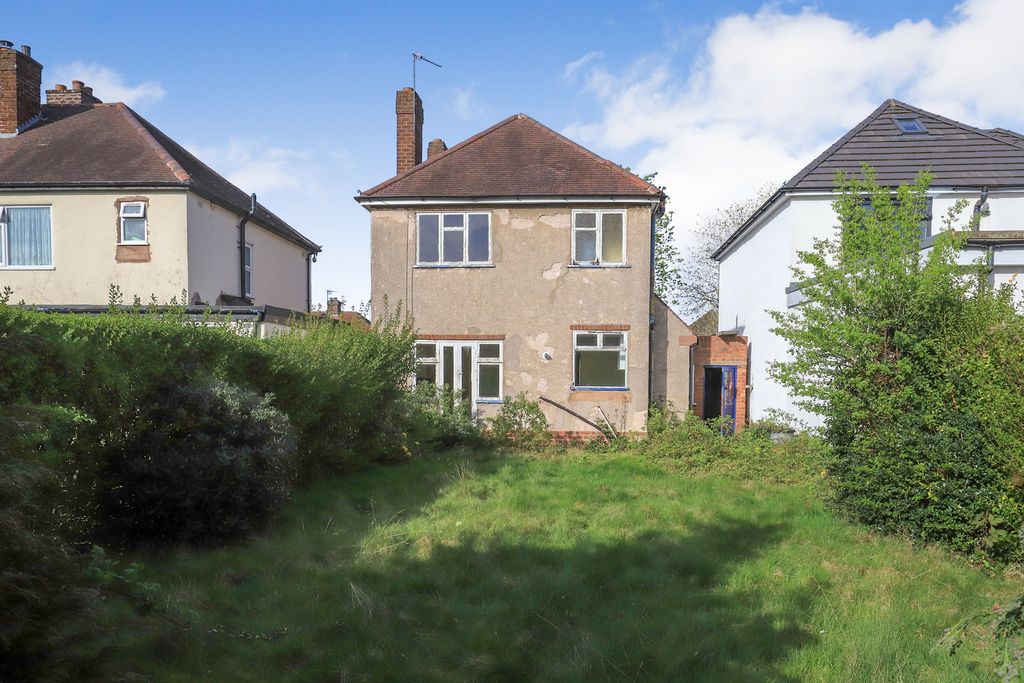 Property photo 2 of 16