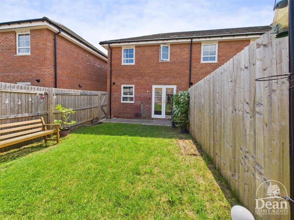 Property photo 3 of 14