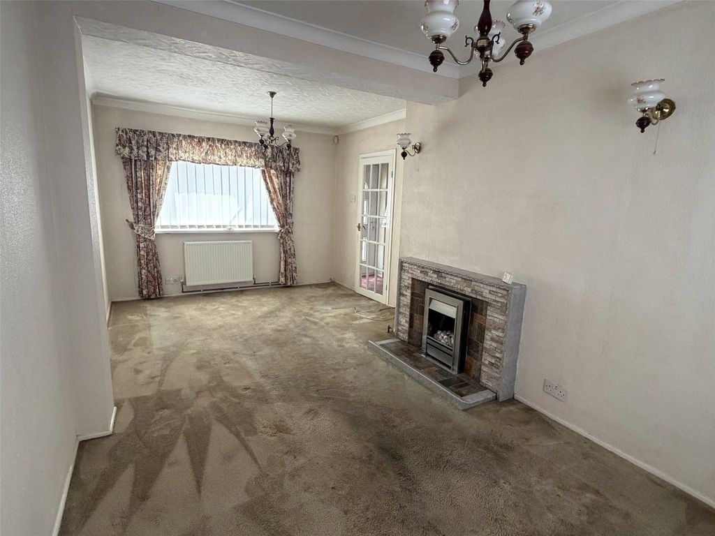 Property photo 2 of 14 Picture No. 11