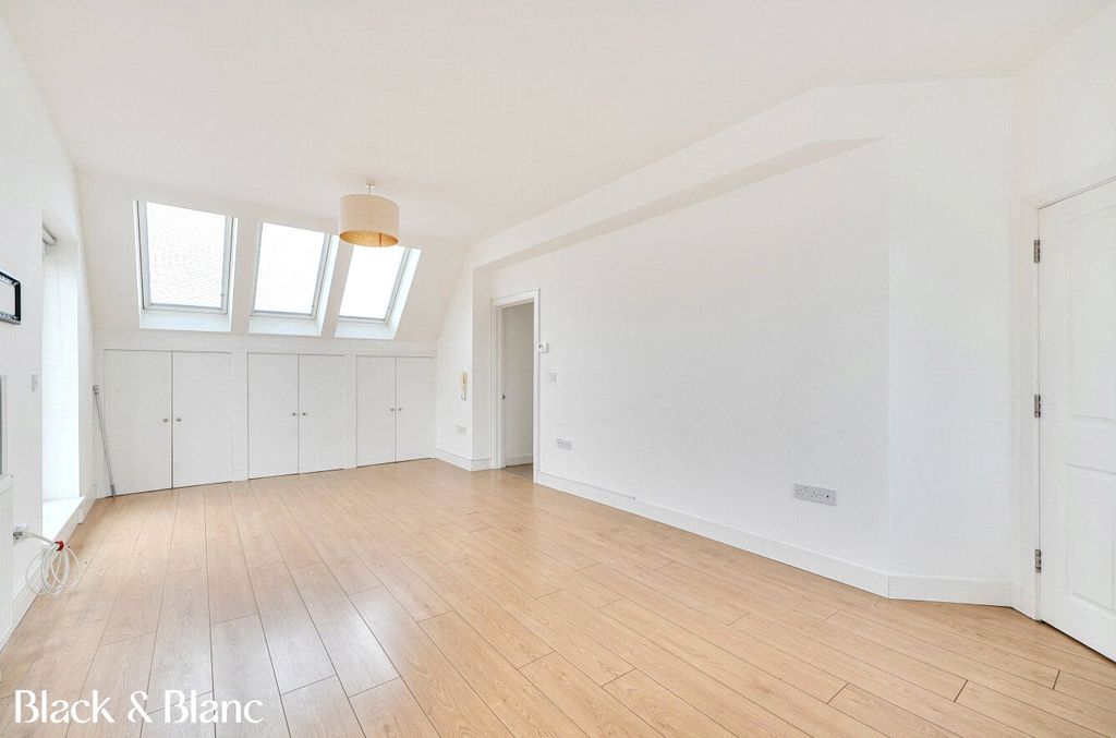 Property photo 3 of 12 Reception Room